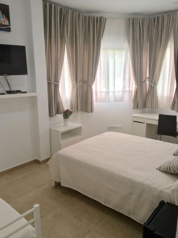 Sunnylivings Hotel Sevilla Buitenkant foto