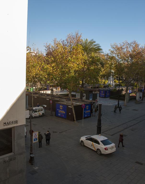 Sunnylivings Hotel Sevilla Buitenkant foto