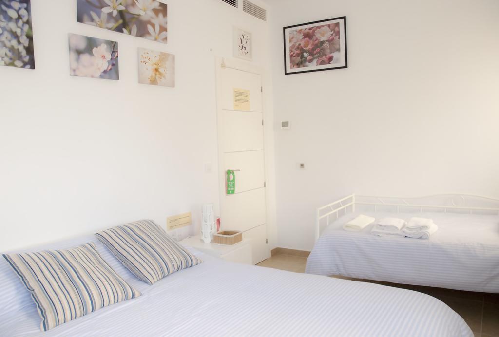 Sunnylivings Hotel Sevilla Buitenkant foto