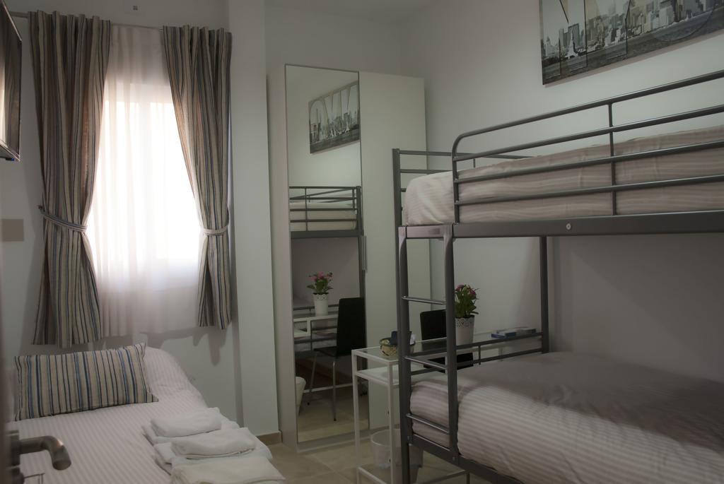 Sunnylivings Hotel Sevilla Buitenkant foto