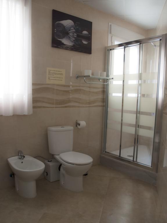 Sunnylivings Hotel Sevilla Buitenkant foto
