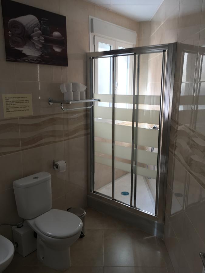 Sunnylivings Hotel Sevilla Buitenkant foto