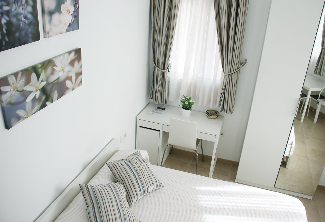 Sunnylivings Hotel Sevilla Buitenkant foto