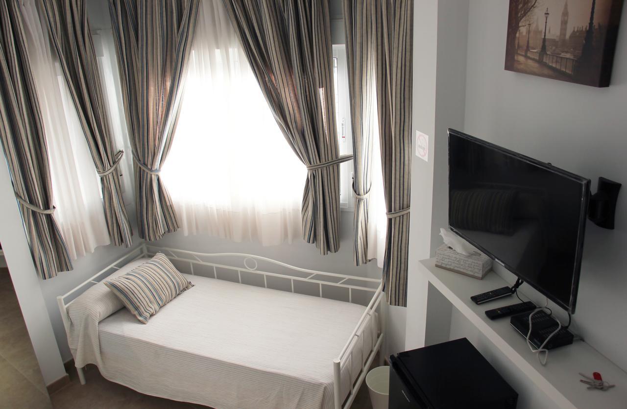 Sunnylivings Hotel Sevilla Buitenkant foto
