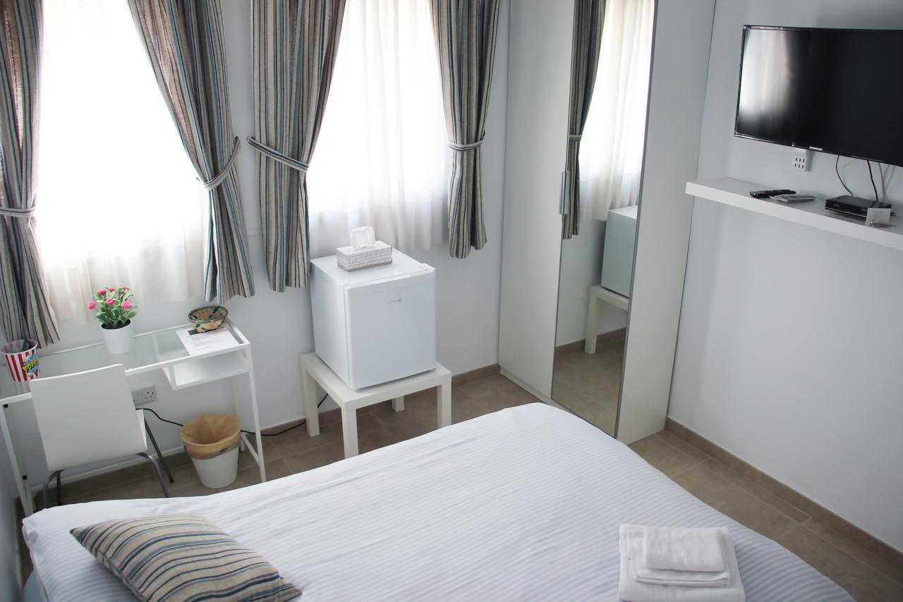Sunnylivings Hotel Sevilla Buitenkant foto