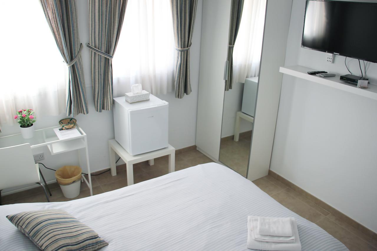 Sunnylivings Hotel Sevilla Buitenkant foto