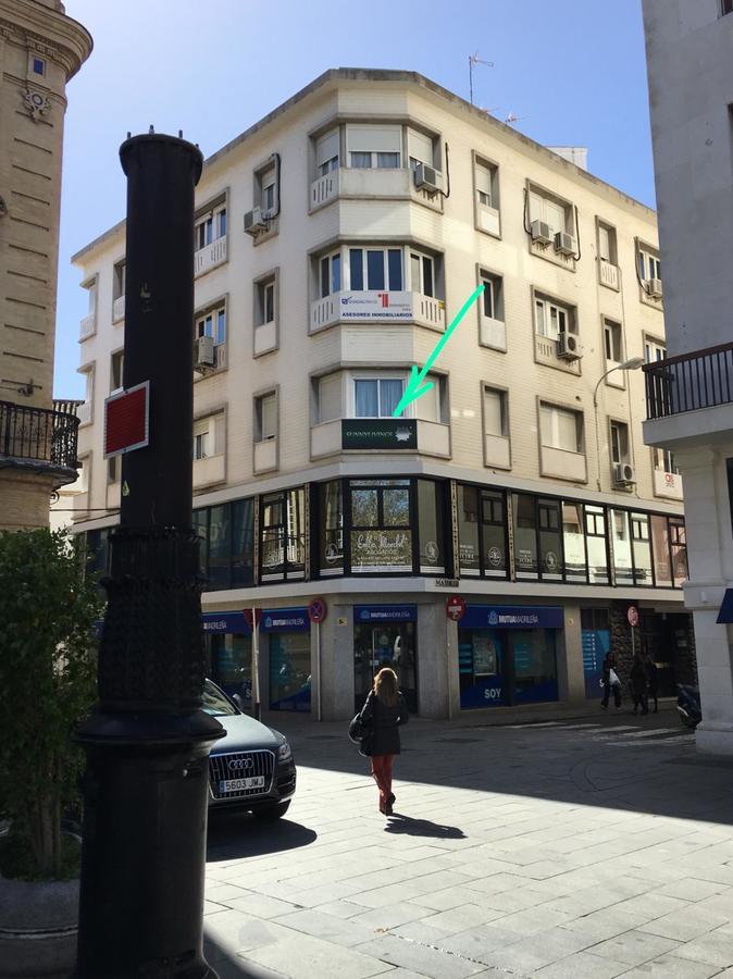 Sunnylivings Hotel Sevilla Buitenkant foto